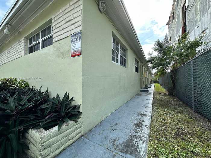 photo 25: 750 84th St, Miami Beach FL 33141