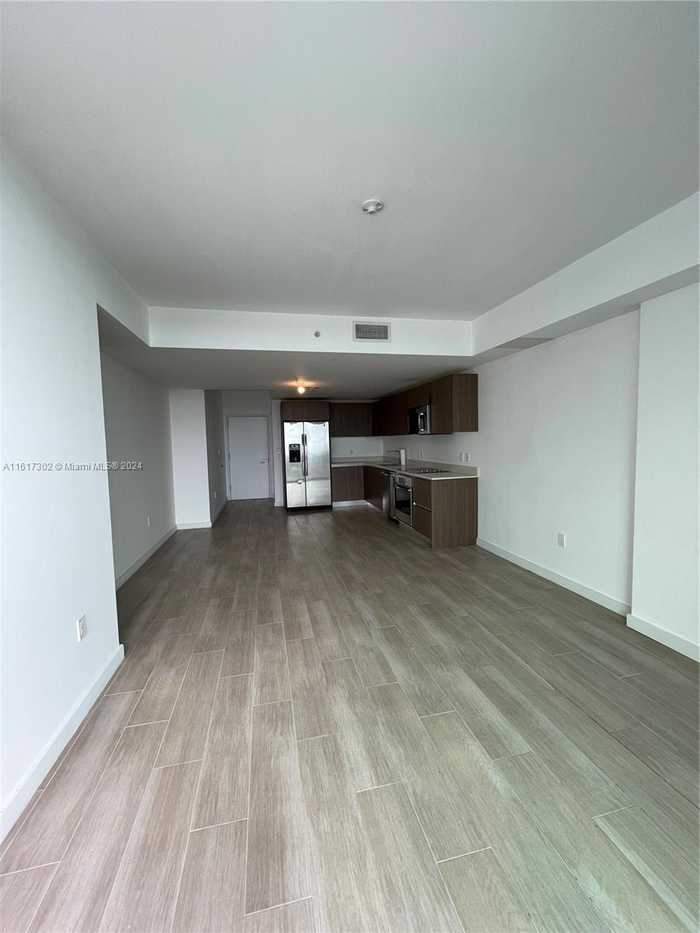 photo 2: 1600 SW 1st Ave Unit 1008, Miami FL 33129