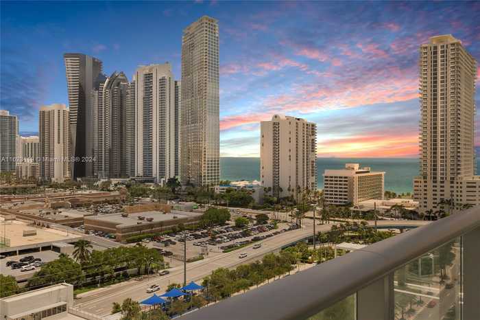 photo 26: 300 Sunny Isles Blvd Unit 4-1601, Sunny Isles Beach FL 33160