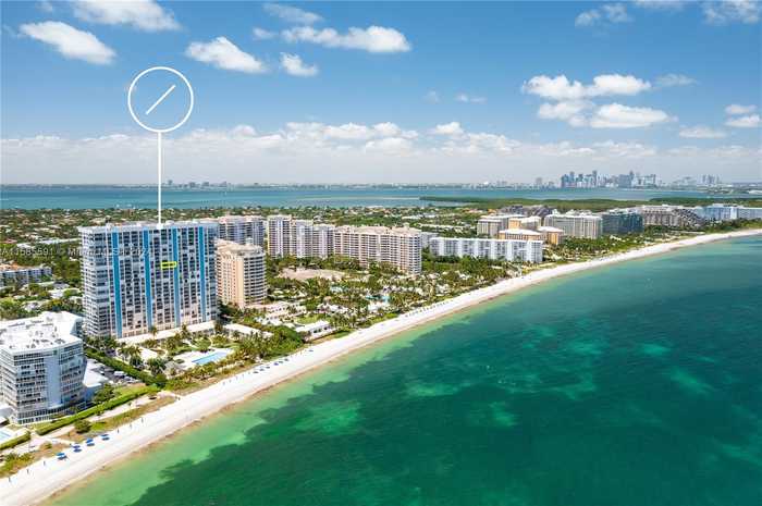 photo 1: 881 Ocean Dr Unit 18E, Key Biscayne FL 33149