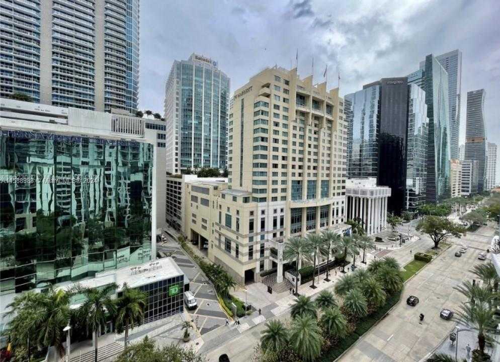 photo 3: 1060 Brickell Ave Unit 1203, Miami FL 33131