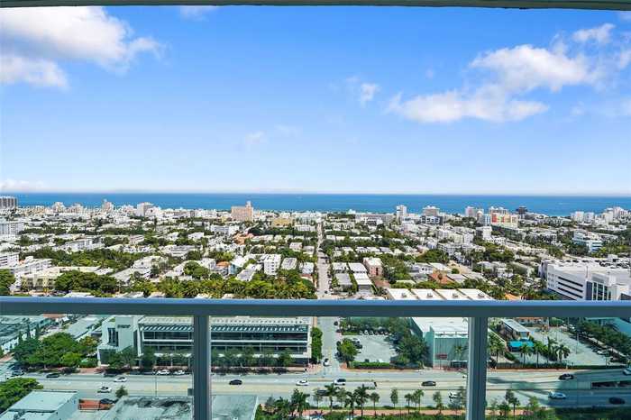 photo 2: 650 West Ave Unit 2808, Miami Beach FL 33139