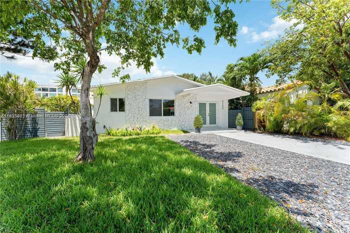 photo 1: 8200 NE 7th Ave, Miami FL 33138