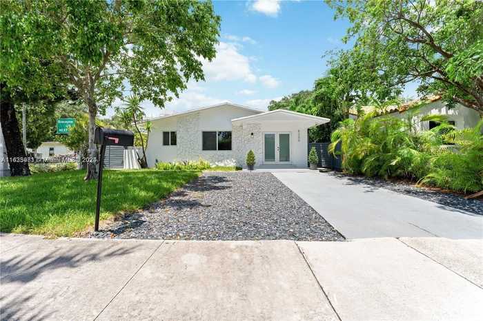 photo 2: 8200 NE 7th Ave, Miami FL 33138