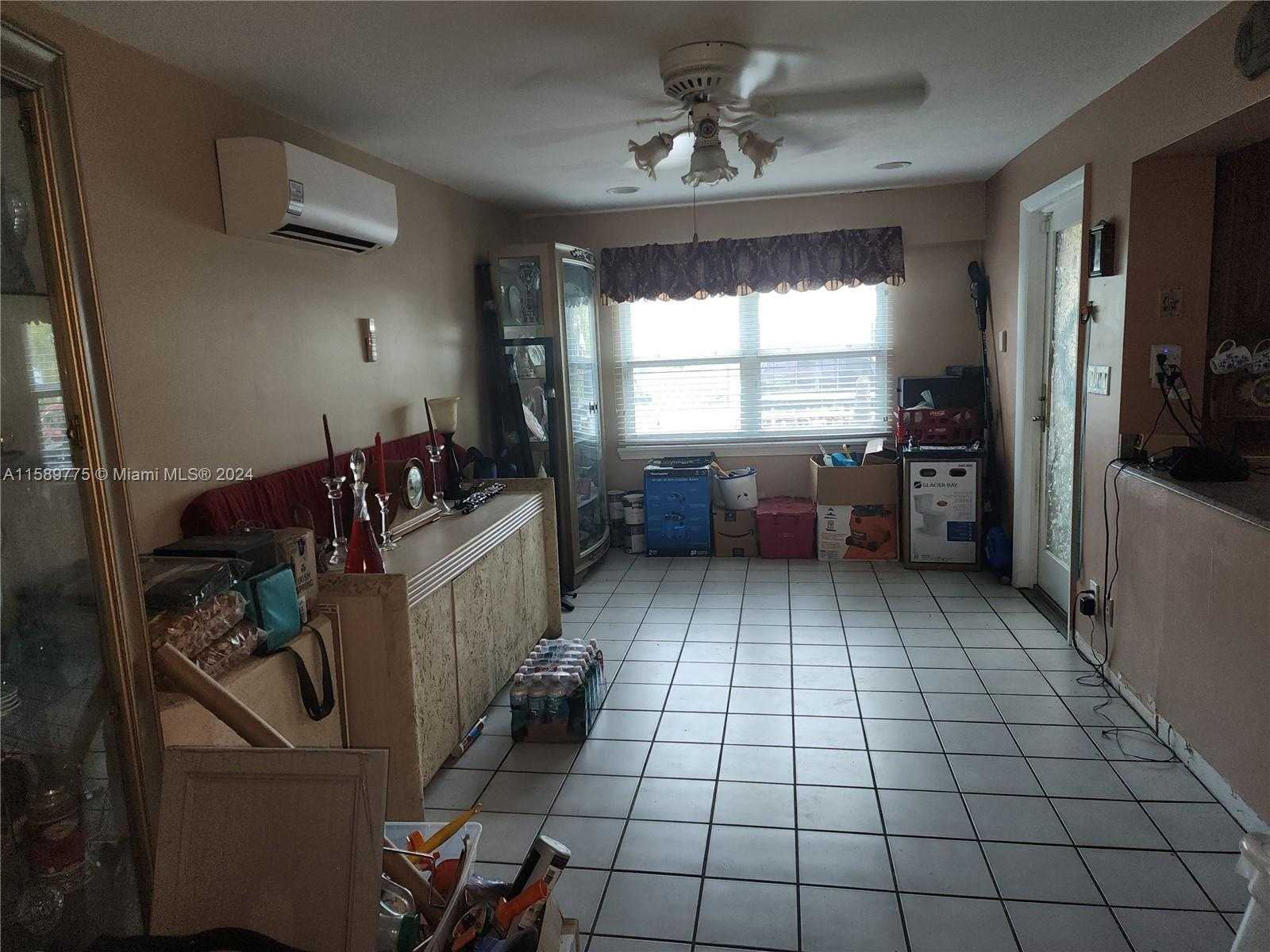 photo 3: 2740 SW 46th Ct, Dania Beach FL 33312