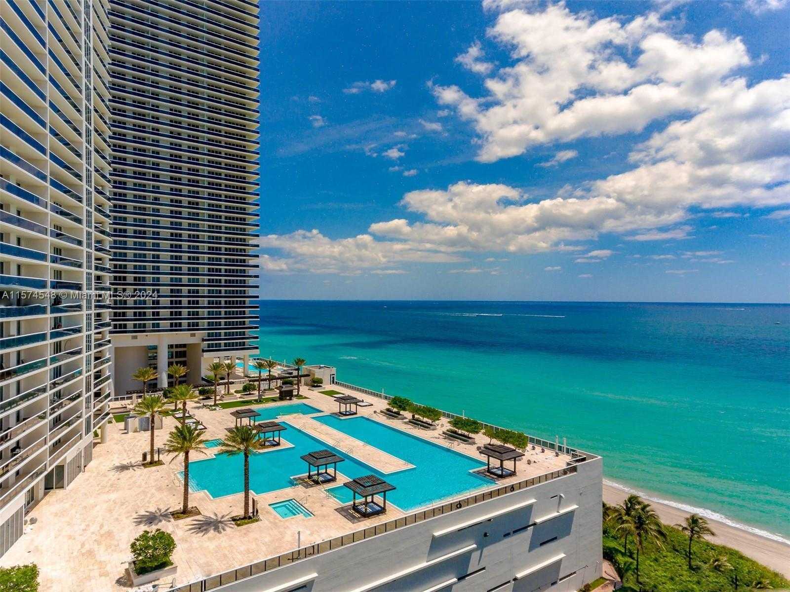 photo 3: 1800 S Ocean Dr Unit 3908, Hallandale Beach FL 33009