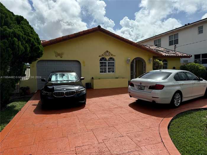 photo 1: 2439 SW 117th Ave, Miami FL 33175