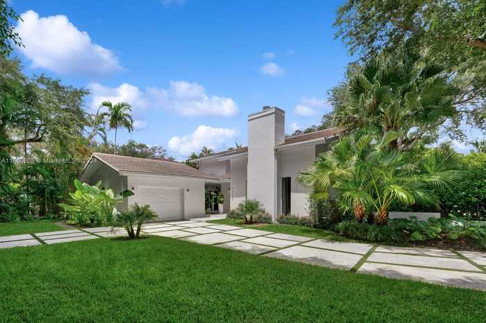 photo 1: 7900 Old Cutler Rd, Coral Gables FL 33143