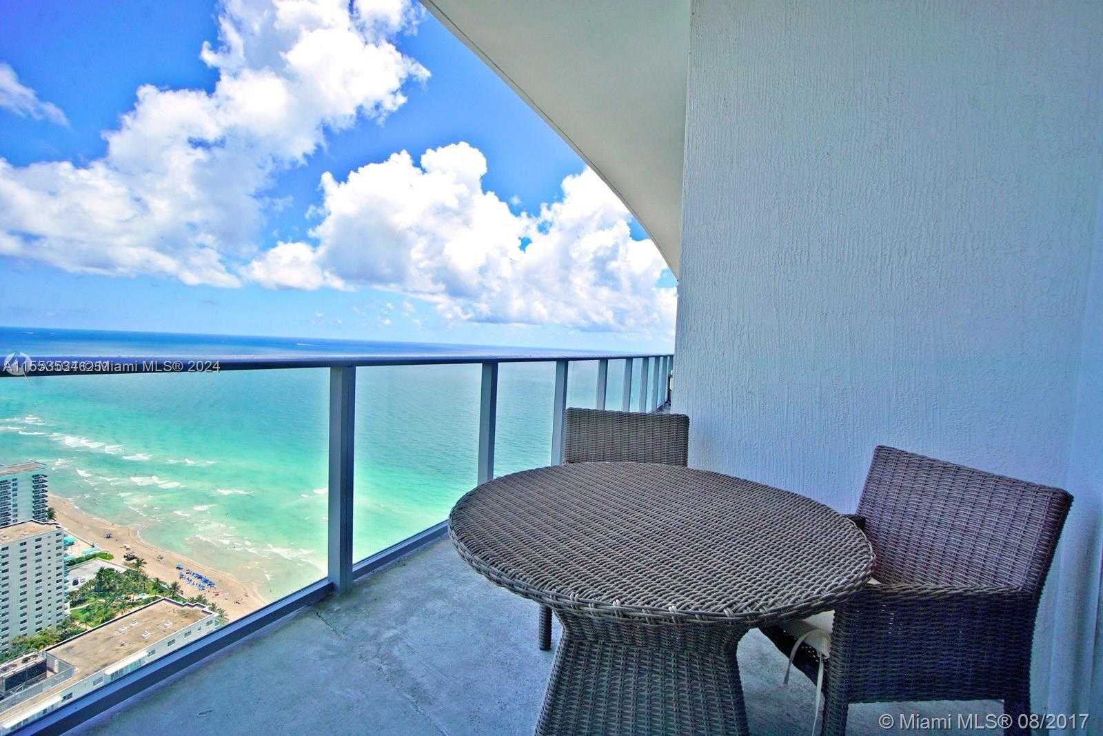 photo 2: 4111 S Ocean Dr Unit LPH6, Hollywood FL 33019