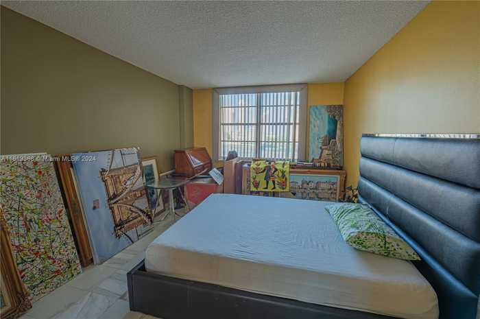 photo 34: 301 174th St Unit 618, Sunny Isles Beach FL 33160