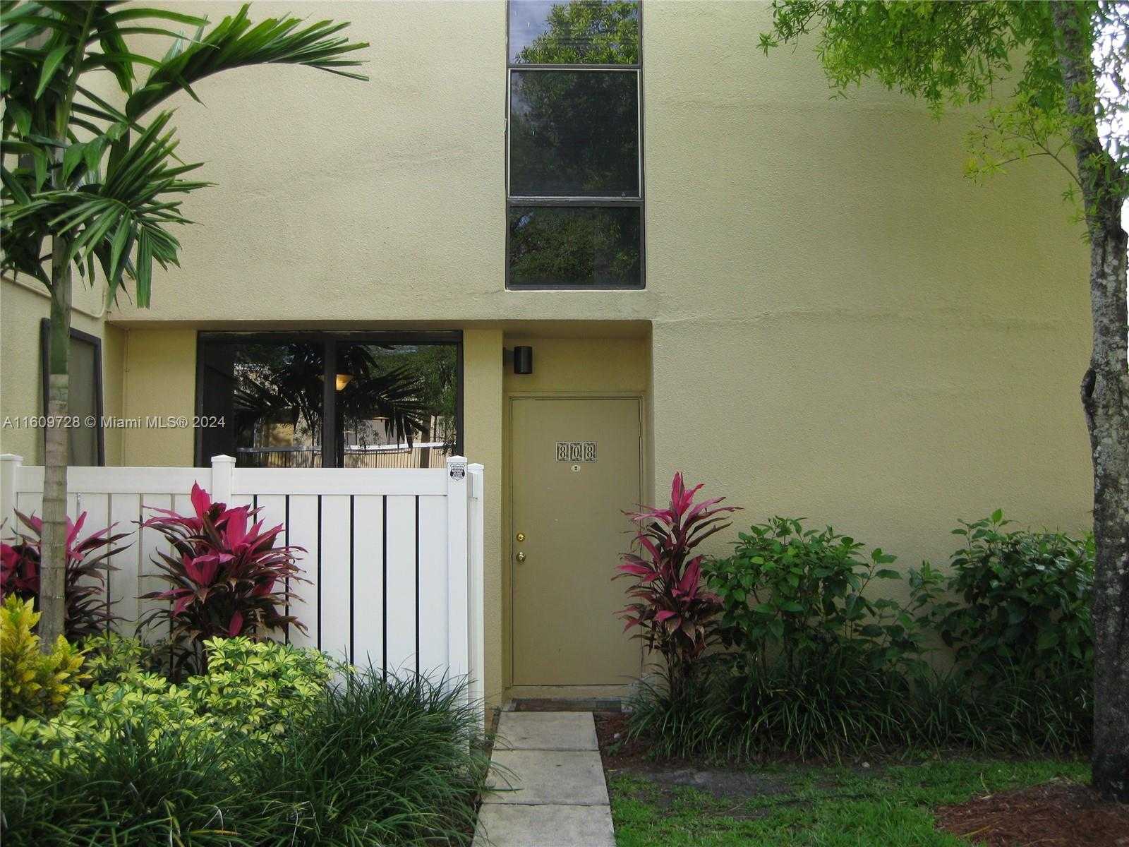 photo 2: 2821 SW 87th Ave Unit 808, Davie FL 33328