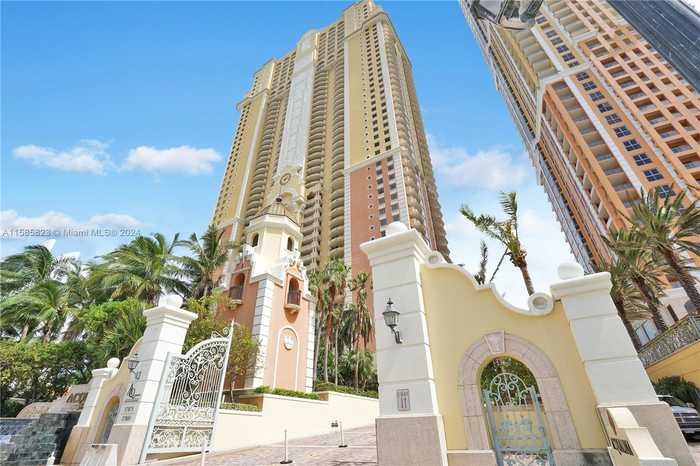 photo 1: 17875 Collins Ave Unit 3605, Sunny Isles Beach FL 33160