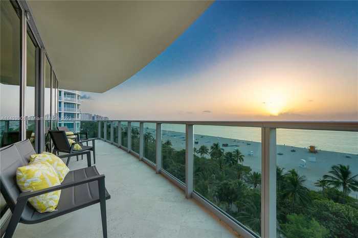 photo 1: 1455 Ocean Dr Unit 909, Miami Beach FL 33139