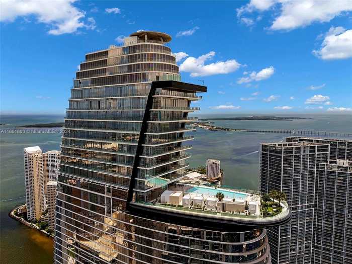 photo 1: 300 Biscayne Blvd Way Unit 2908, Miami FL 33131