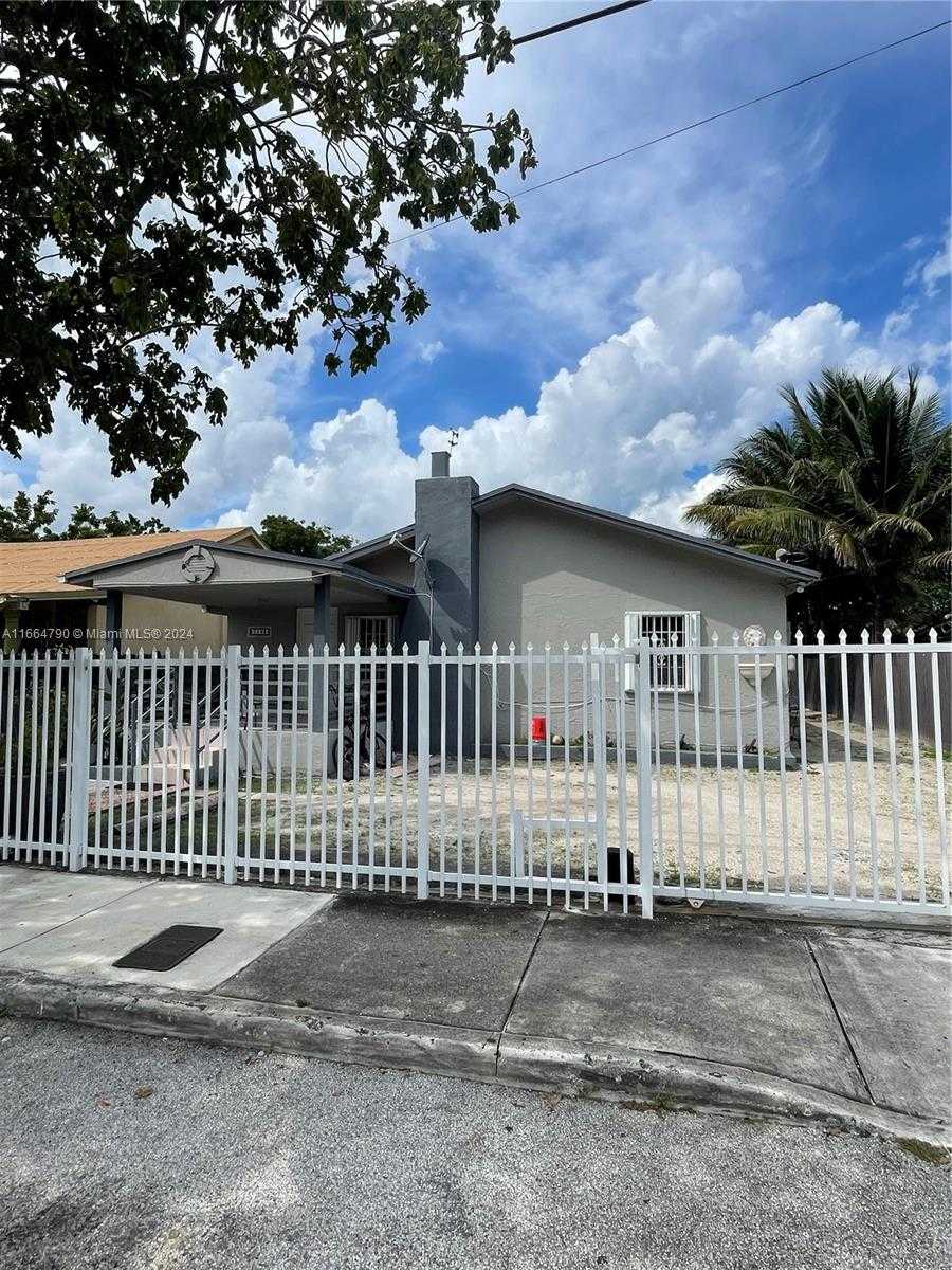 photo 3: 1143 NW 27th St, Miami FL 33127