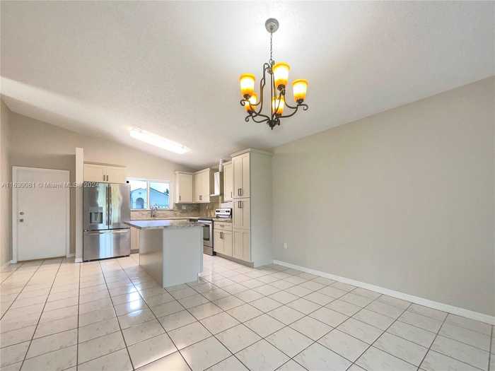 photo 2: 1265 SW 143rd Pl, Miami FL 33184