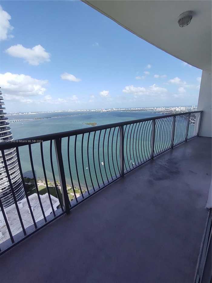 photo 2: 1750 N Bayshore Dr Unit 5103, Miami FL 33132