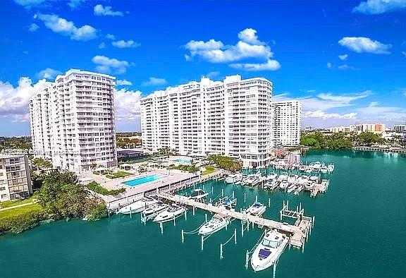 photo 1: 18081 Biscayne Blvd Unit 505N, Aventura FL 33160