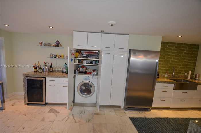 photo 2: 1800 NE 114th St Unit 1903, Miami FL 33181