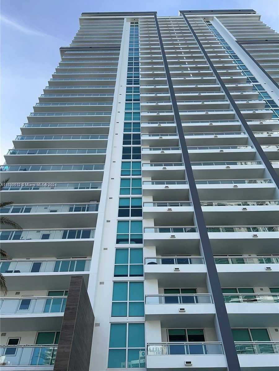 photo 3: 1080 Brickell Ave Unit 503, Miami FL 33131