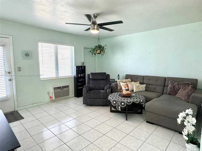 photo 1: 15610 NE 6th Ave Unit 36B, Miami FL 33162