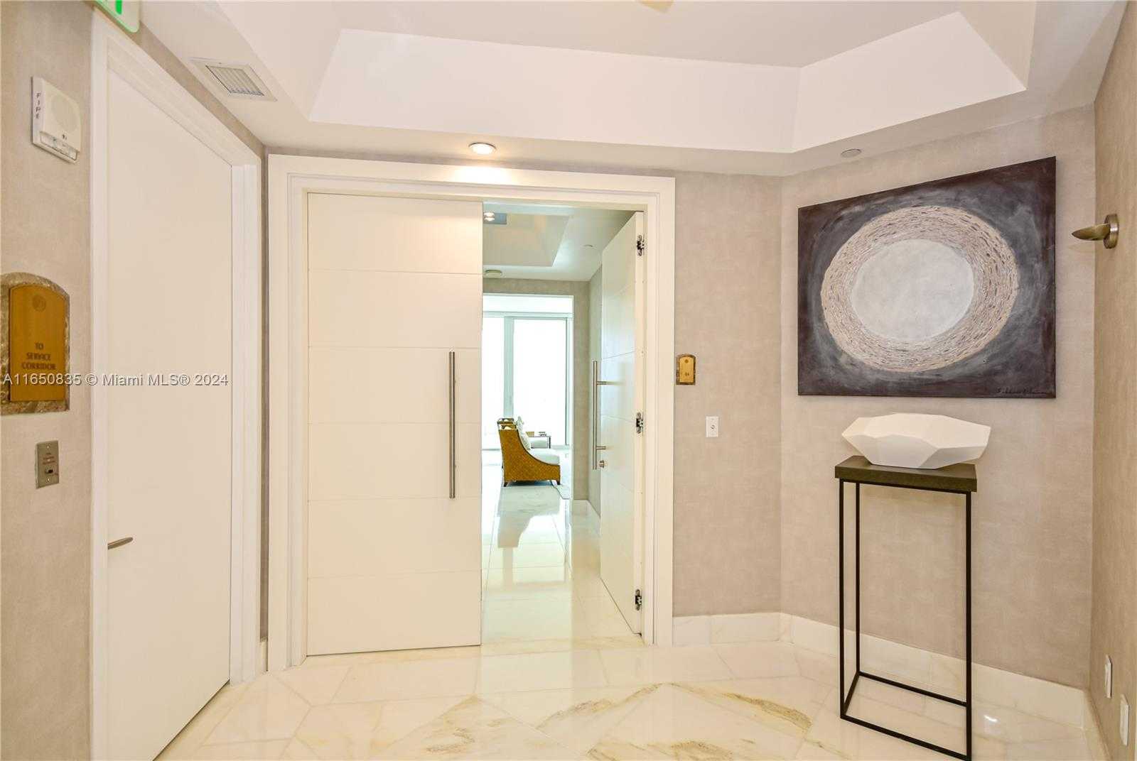 photo 3: 16051 Collins Ave Unit 704, Sunny Isles Beach FL 33160