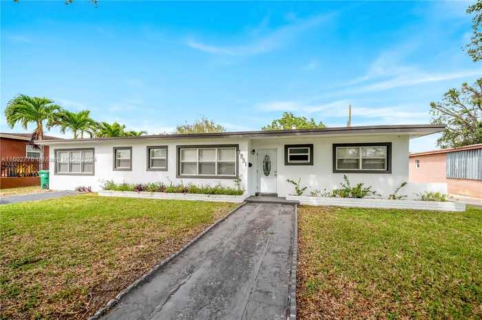 photo 1: 1831 NW 186th Street, Miami Gardens FL 33056