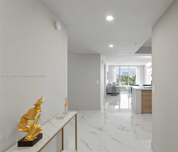 photo 2: 330 Sunny Isles Blvd Unit 5-705, Sunny Isles Beach FL 33160