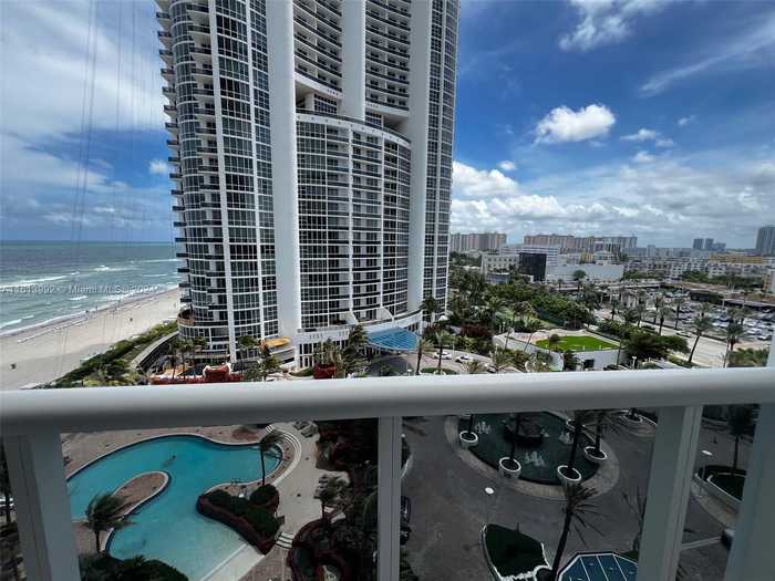 photo 1: 18201 Collins Ave Unit 1108, Sunny Isles Beach FL 33160