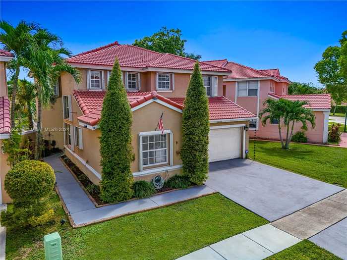 photo 2: 15150 SW 49th St, Miramar FL 33027