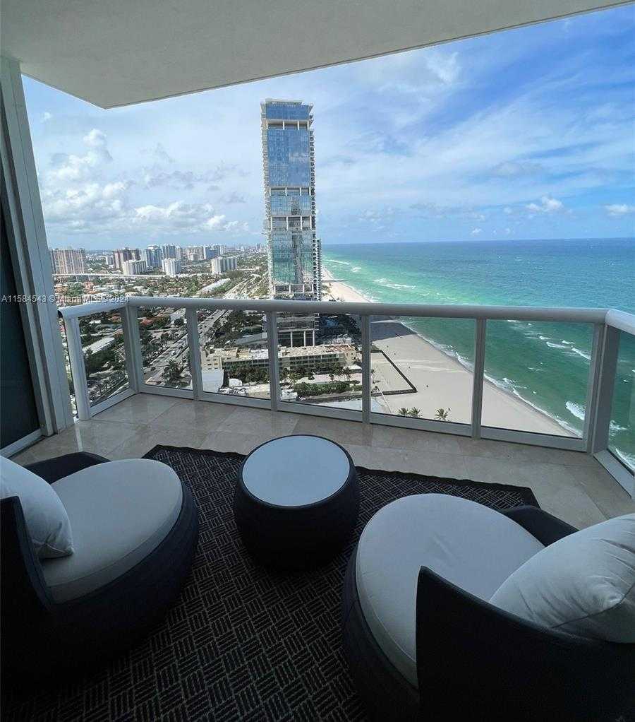 photo 3: 18201 Collins Ave Unit 4004, Sunny Isles Beach FL 33160