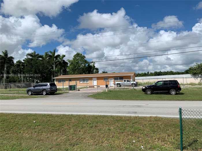 photo 3: 29170 Old Dixie Hwy, Homestead FL 33033