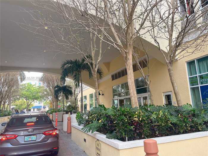 photo 1: 7350 SW 89th St Unit 1801S, Miami FL 33156