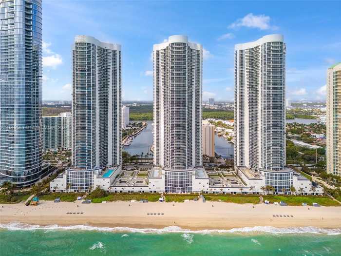 photo 1: 15901 Collins Ave Unit 2801, Sunny Isles Beach FL 33160