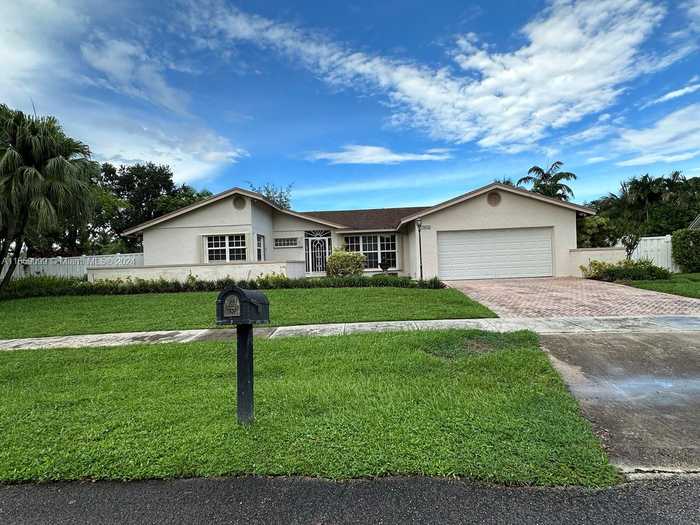 photo 1: 3800 Beach Way, Cooper City FL 33026