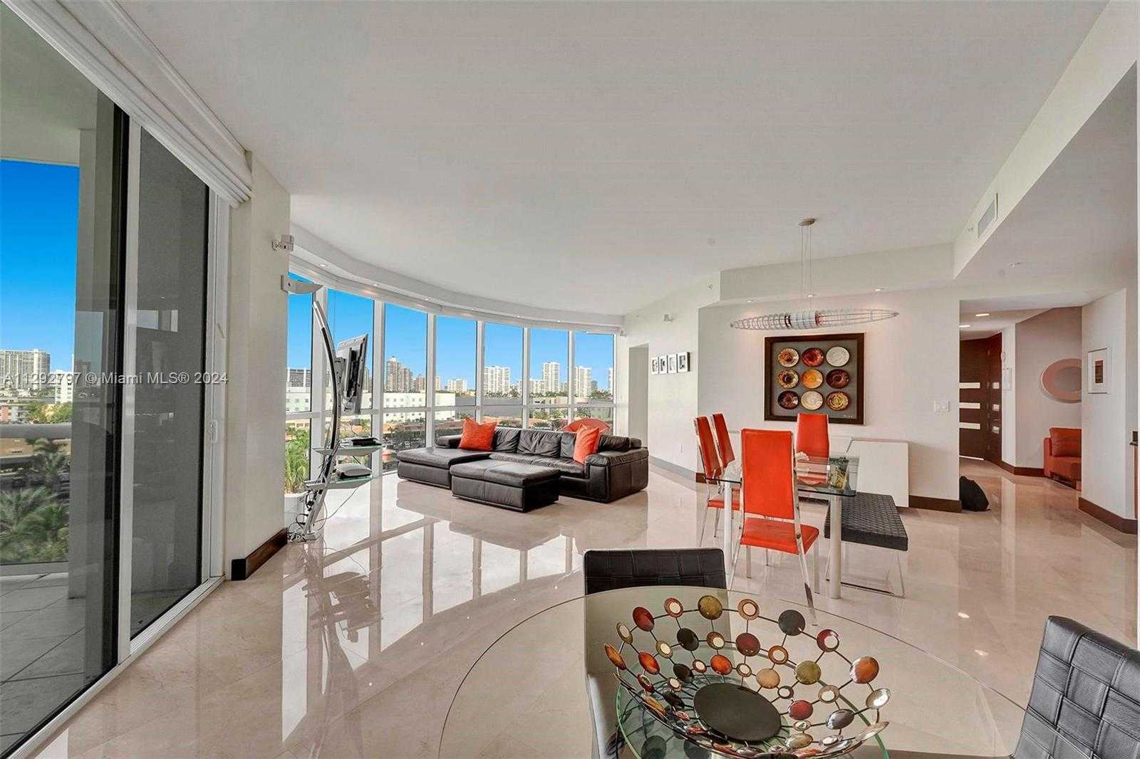 photo 2: 18101 Collins Ave Unit 801, Sunny Isles Beach FL 33160