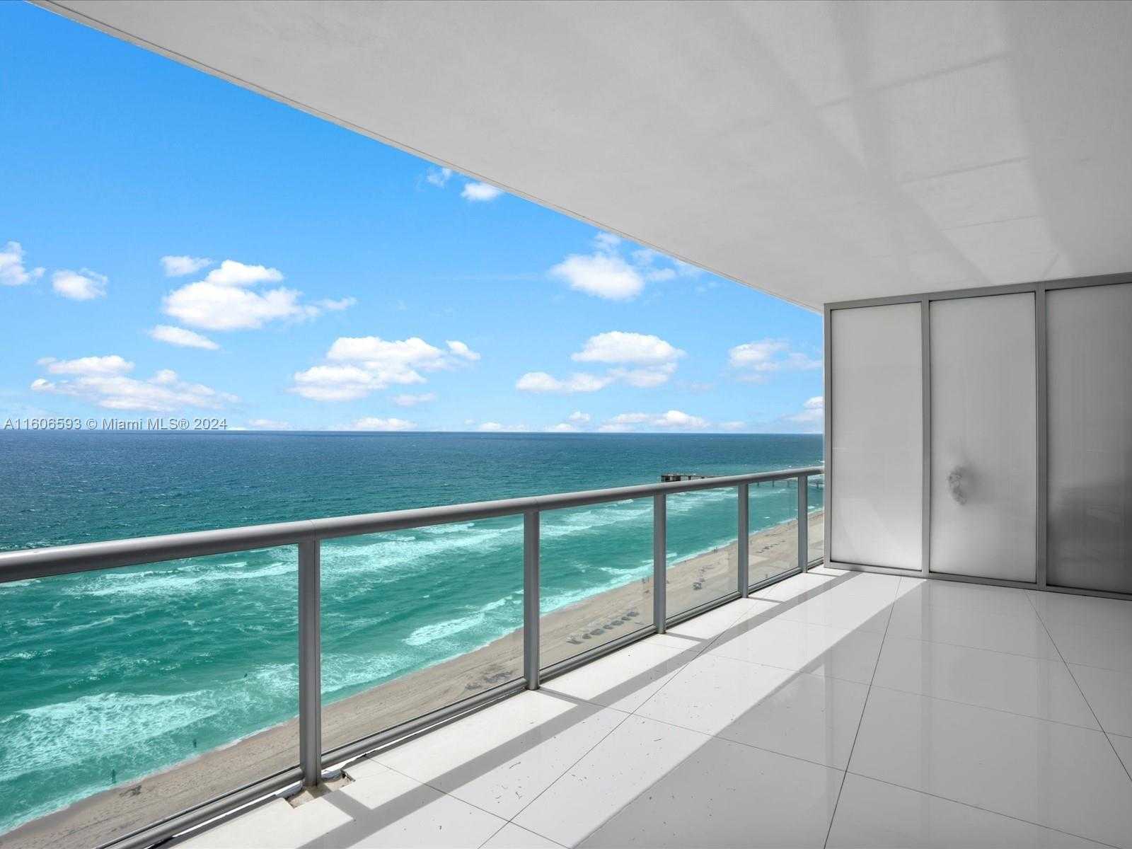 photo 3: 17121 Collins Ave Unit 1607, Sunny Isles Beach FL 33160