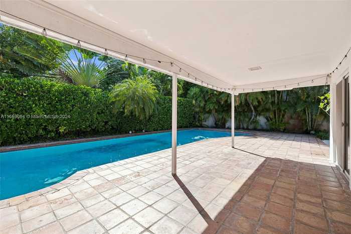 photo 2: 791 Allendale Rd, Key Biscayne FL 33149