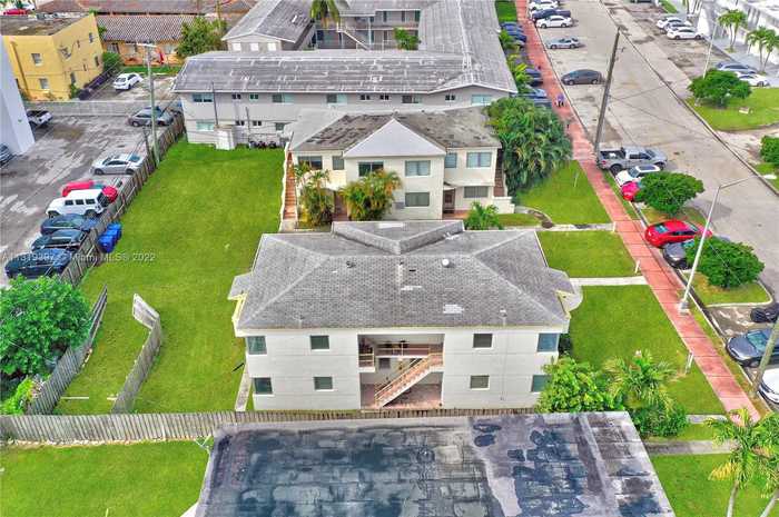 photo 31: 1910 and 1920 Biarritz Dr, Miami Beach FL 33141