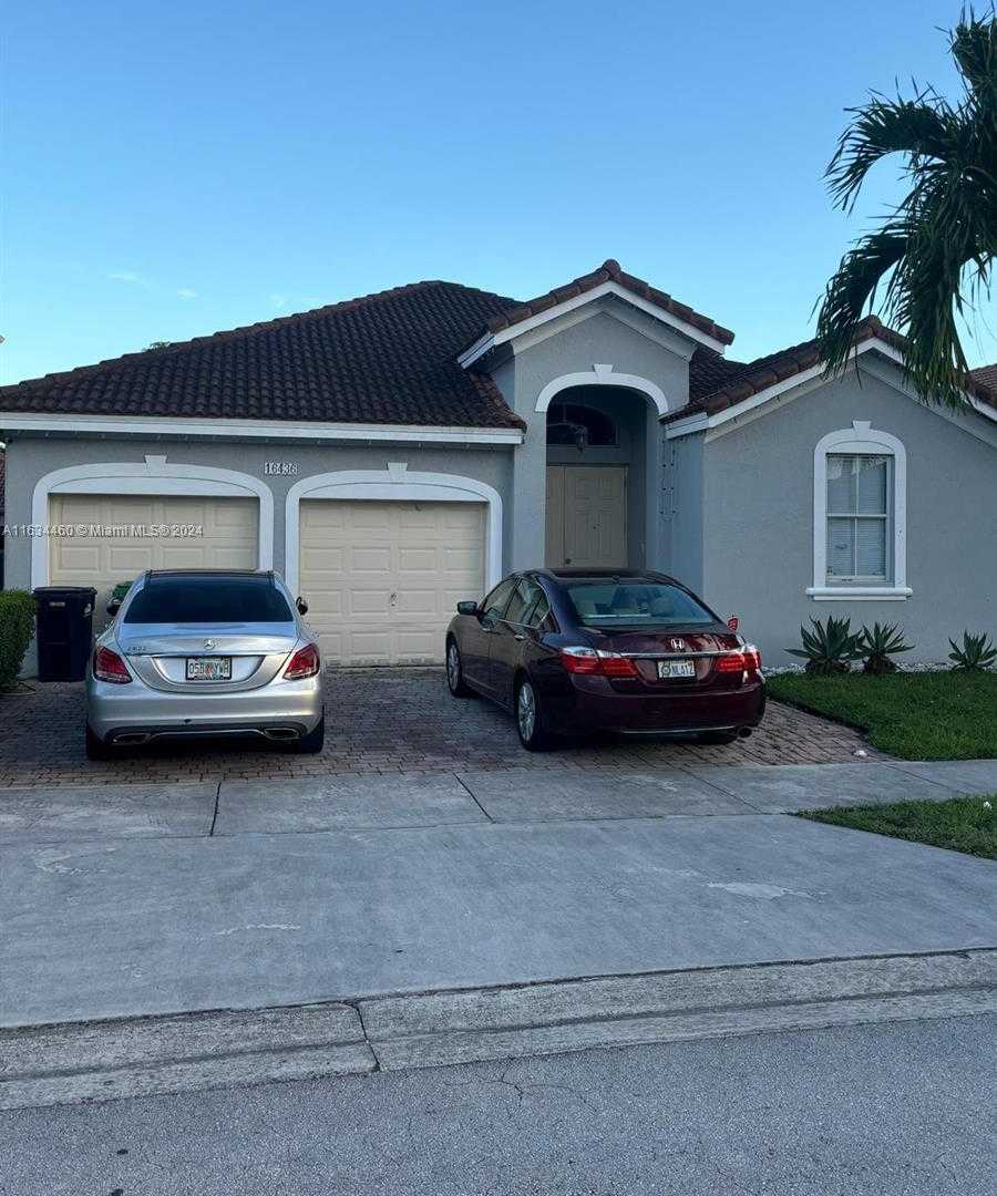 photo 1: 16436 SW 84th Ln, Miami FL 33193