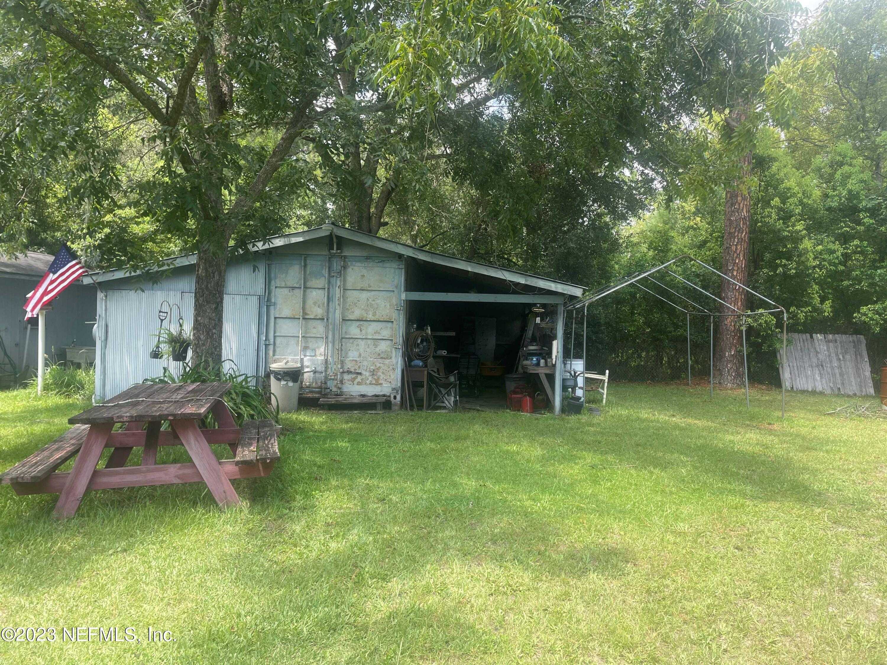 photo 3: 16263 N MAIN Street, Jacksonville FL 32218