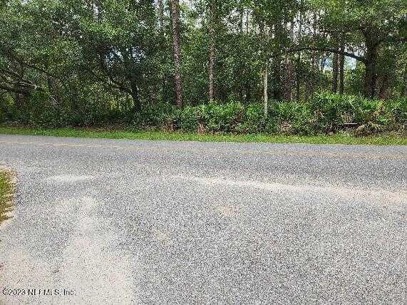 photo 3: HILLSBOROUGH AVE AT SANTA ROSA, Florahome FL 32140