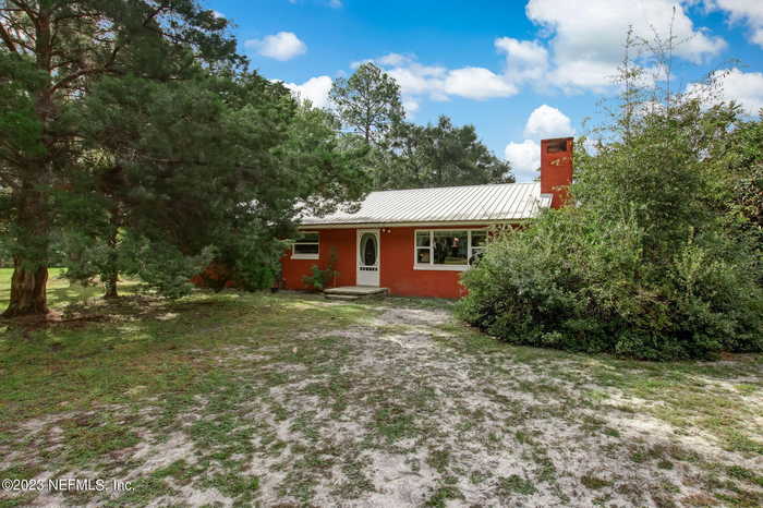 photo 2: 111 MARSH Lane, Palatka FL 32177