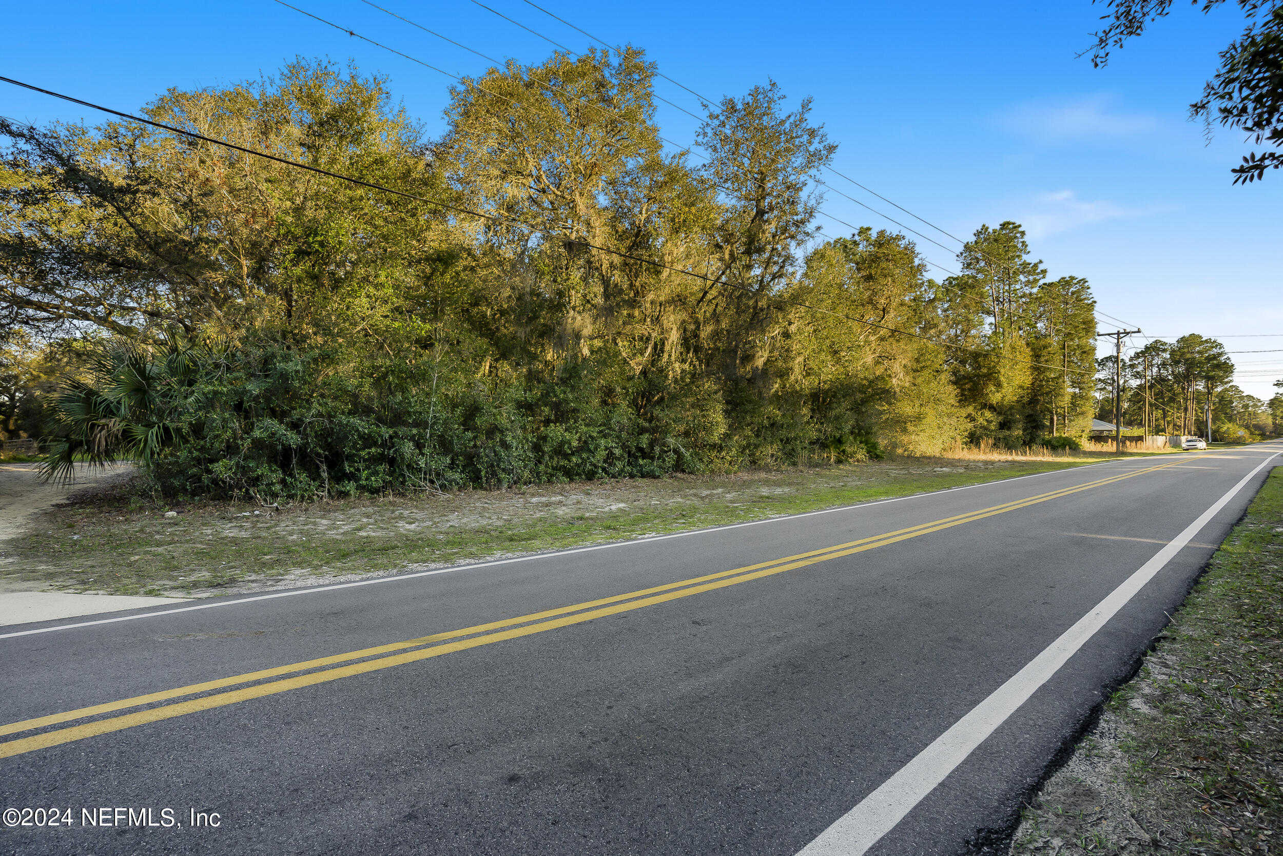 photo 3: 116 ROUND LAKE Road, Palatka FL 32177