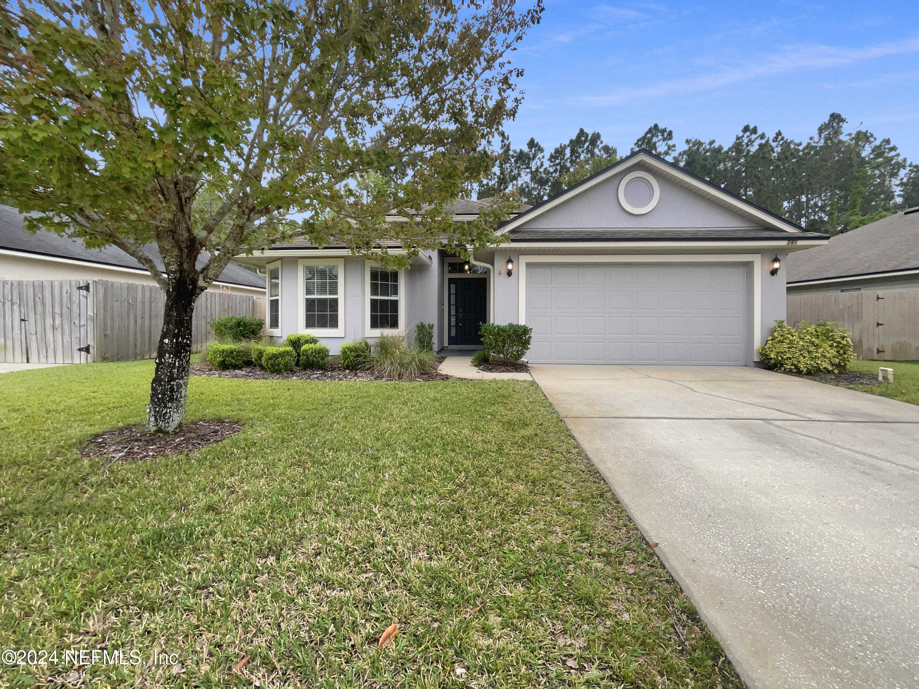 photo 1: 381 W NEW ENGLAND Drive, Elkton FL 32033