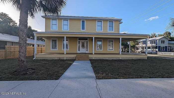 photo 1: 600 EMMETT Street, Palatka FL 32177