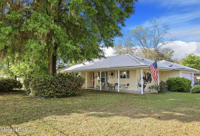 photo 1: 304 S 5TH Street, Macclenny FL 32063