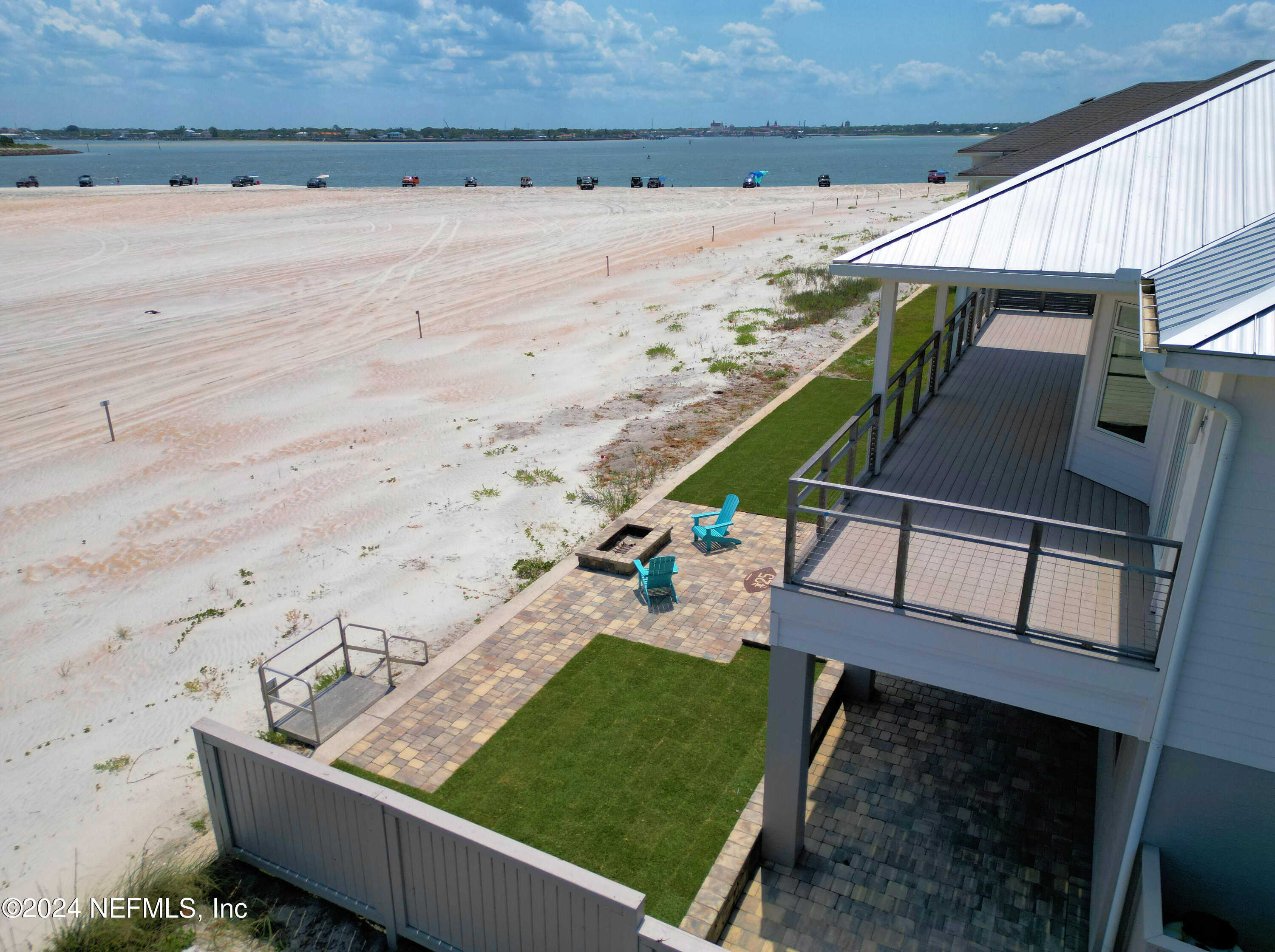 photo 3: 421 PORPOISE POINT Drive, St Augustine FL 32084