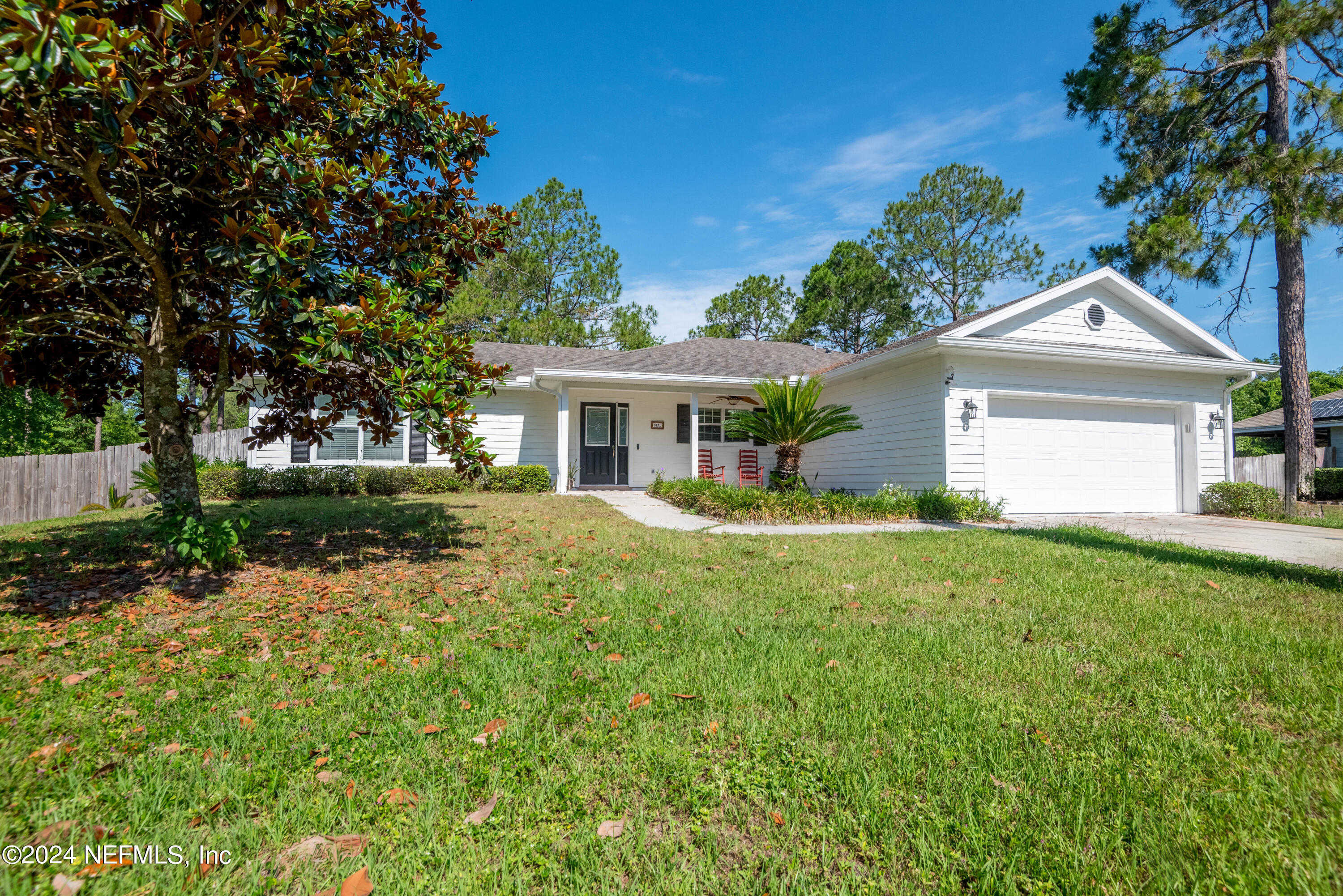 photo 1: 9968 FOX HOLLOW Drive, Hampton FL 32044