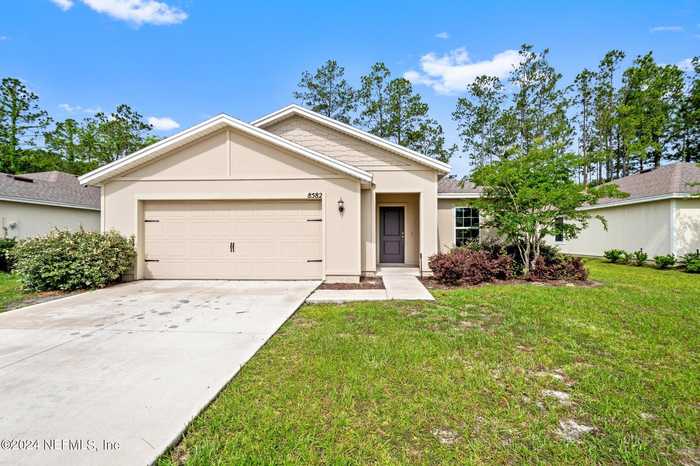 photo 1: 8582 LAKE GEORGE Circle W, Macclenny FL 32063